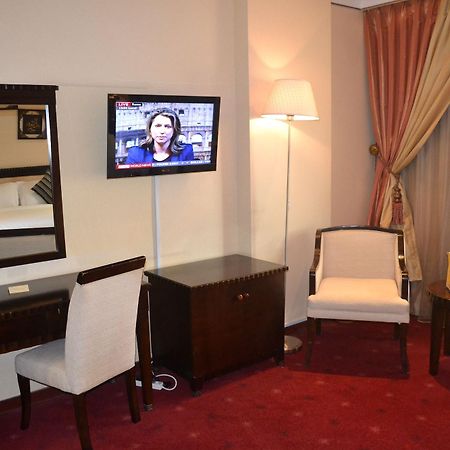 Bilqase Throne Hotel Dammam Bagian luar foto