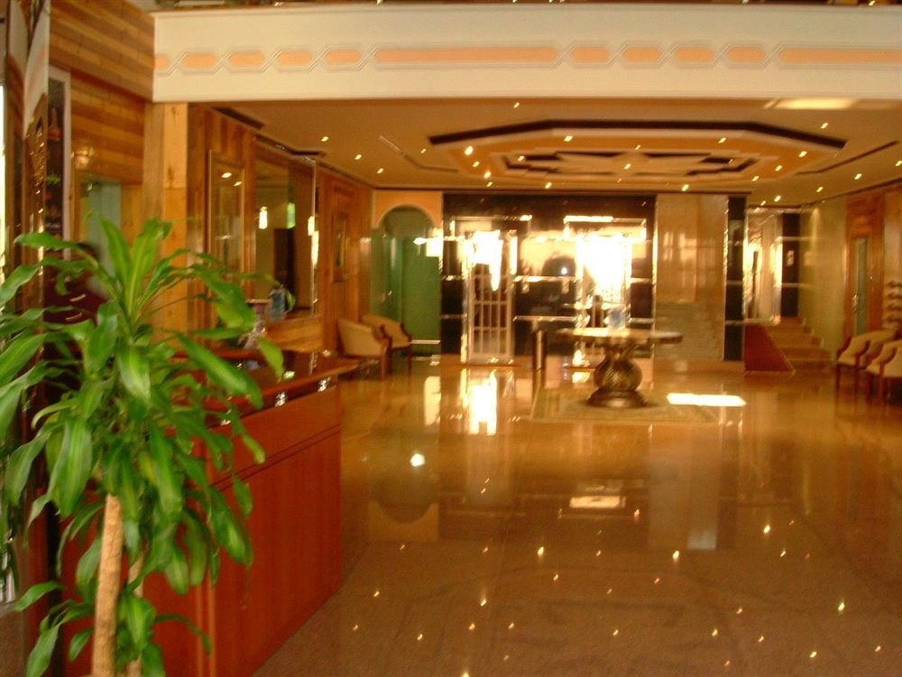 Bilqase Throne Hotel Dammam Bagian luar foto