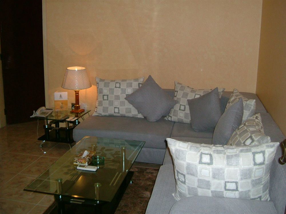 Bilqase Throne Hotel Dammam Bagian luar foto
